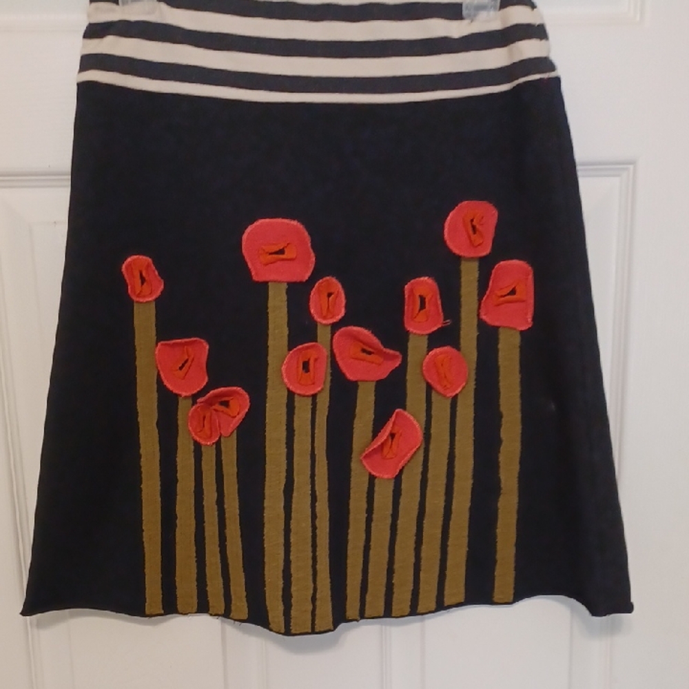 Heel Athens Lab, Sz S, Poppy Floral Appliquedn Stretch Skirtn In Black And Coral